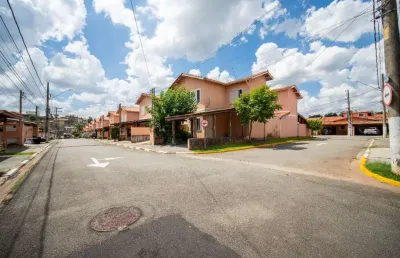 Casa no condomínio residencial recanto das graças iii para venda com 2 quartos, 55m²