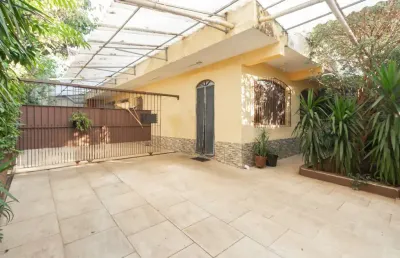 Casa tipo para venda em km 18 com 5 quartos, sendo 1 suíte, 234m²