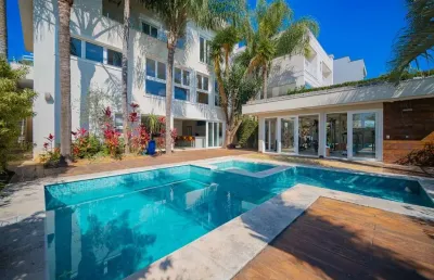 Casa no condomínio alpha conde 2 para venda com 5 quartos, sendo 5 suítes, 525m²