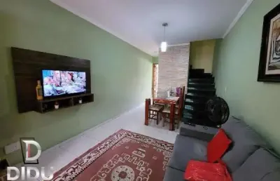 Sobrado à venda em santo andré, parque oratório, com 2 quartos sendo 2 suítes e 2 vagas, 77m². documentação ok