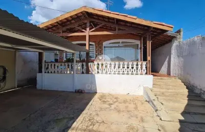 Casa com 3 quartos à venda na Rua Dom Paulo de Tarso Campos, Vila Bressani, Paulínia