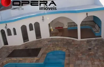 Casa à venda na região da lagoa do taquaral em campinas. excelente localização