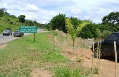 Sítio à venda de frente para rodovia de contorno de itatiba.