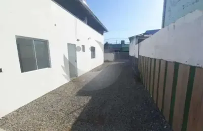 Casa com 3 quartos para alugar na Servidão Roldão Serafim da Rosa, 100, Pachecos, Palhoça