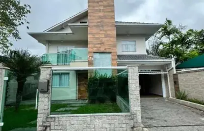 Casa para alugar no bairro pedra branca - palhoça/sc