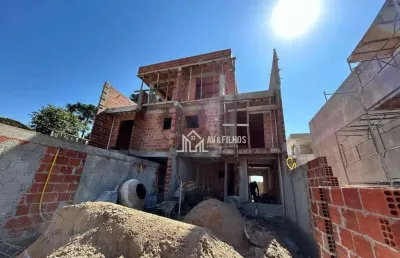 Casa com 3 quartos à venda na Travessa Ferreira, 51, Uberaba, Curitiba