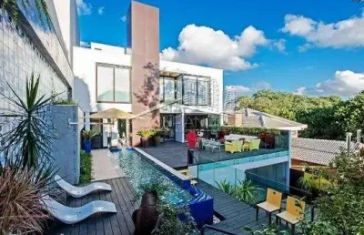 Casa com 3 quartos para alugar na rua doutor ney leprevost, santo inácio, curitiba, 233 m2 por r$ 23.000