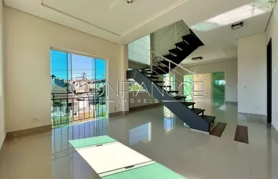 Casa com 5 quartos para alugar na rua frei constantino gozzo, 100, vista alegre, curitiba, 271 m2 por r$ 8.900