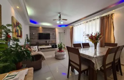 !!!oportunidade!!! lindo apartamento à uma quadra da praia com 117m² úteis - 02 dormitórios - 01 vaga de garagem por r$ 655 mil - pompeia santos/sp