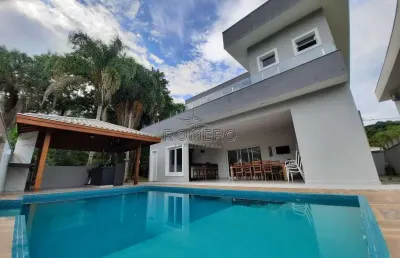 Casa com 5 quartos, praia da lagoinha, ubatuba - r$ 1.75 mi, cod: 2235
