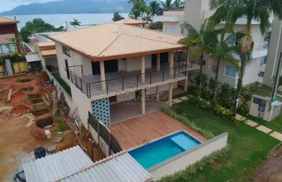 Casa de condomínio com 8 dorms, condomínio lagoinha, ubatuba - r$ 3.6 mi, cod: 2445