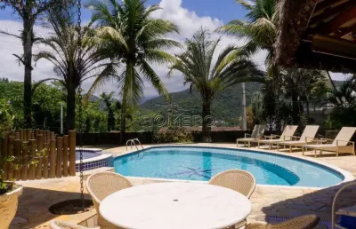 Casa com 5 quartos, praia das toninhas, ubatuba - r$ 3.45 mi, cod: 2009