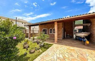 Casa com 5 quartos, praia da maranduba, ubatuba - r$ 750 mil, cod: 2527