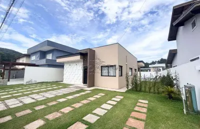 Casa com 3 quartos, praia da lagoinha, ubatuba - r$ 1.1 mi, cod: 2588
