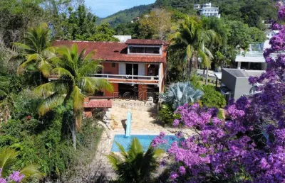 Casa com 3 quartos, ponta das toninhas, ubatuba - r$ 2.3 mi, cod: 2690