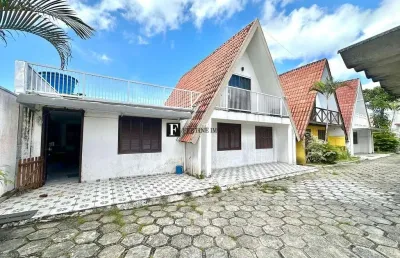 Casa com 4 quartos à venda na Avenida Paranaguá, Costa Azul, Matinhos