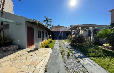 Casa com 6 quartos à venda na Osíres Ricardo Dos Santos, Balneário Ipacaraí, Matinhos
