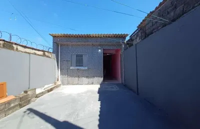 Casa para venda em itanhaém, jardim oásis, 1 dormitório, 1 banheiro, 2 vagas