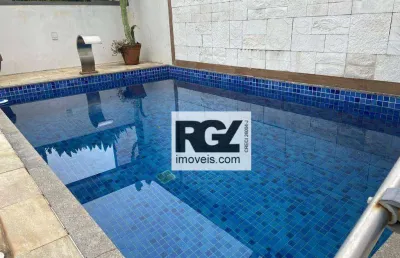Cobertura duplex na privilegiada ponta da praia, com 4 vagas de garagem