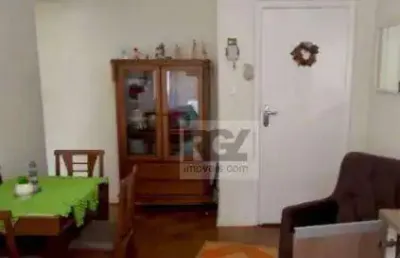 Apartamento mobiliado para locação – prédio frente mar!