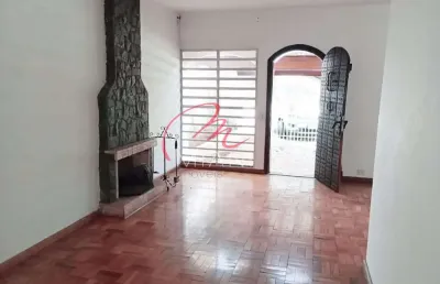 Casa à venda no parque continental com 300m², 5 quartos, 2 suítes, lareira, piscina e 3 vagas de ga
