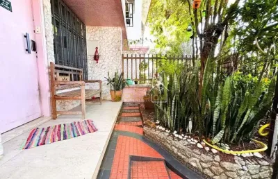 Casa com 3 quartos à venda na Vila Mathias, Santos 