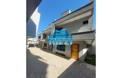 Casa triplex em condomínio fechado na freguesia/jacarepaguá