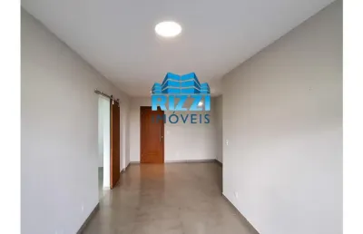 Lindo apartamento com 03 quartos, sendo 01 suíte na freguesia