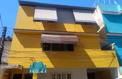 Casa com 3 quartos (01 suíte) a venda na praça seca