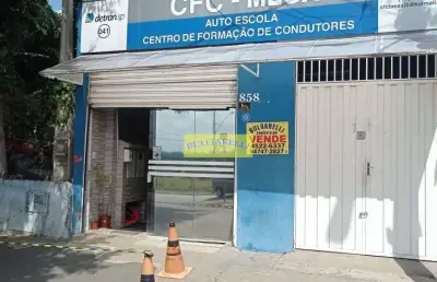 Salão comercial à venda com òtima localização , estuda permuta , bairro parque almerinda pereira ch