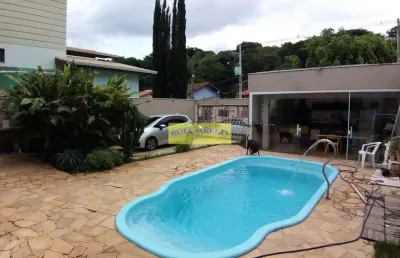 Lindo sobrado à venda 3 dormitórios todas suítes com ótima localização bairro jardim santa adelaide