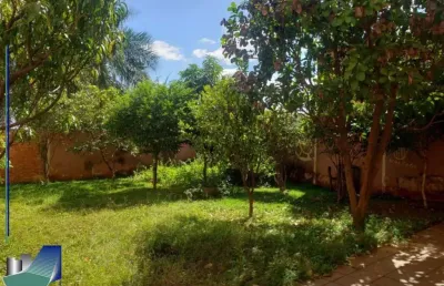 Casa residencial/comercial localização excelente 4 vagas de garagem
