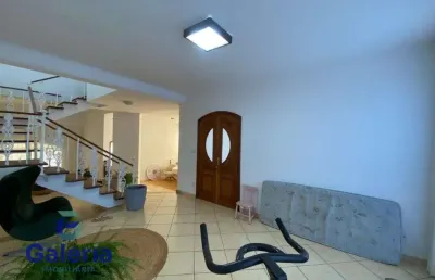 Casa sobrado com 4 quartos para alugar, 272m²- residencial flórida