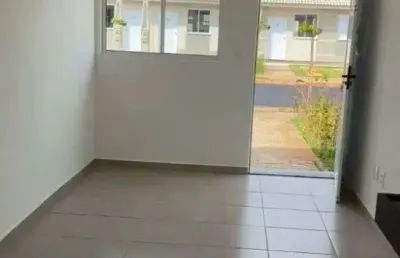 Casa de condomínio com 2 quartos para alugar, 44m² - reserva real