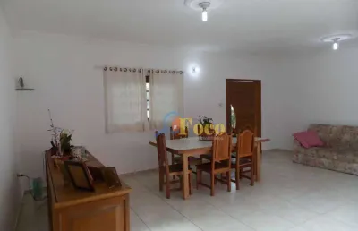 Casa com 3 dormitórios à venda, 250 m² por r$ 1.800.000,00 - centro - itatiba/sp