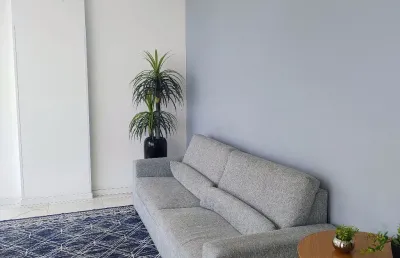 Apartamento 1 suíte + 1 dormitório mobiliado e equipado para locação anual
