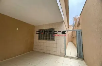Casa com 3 quartos à venda na rua marques de carvalho, cidade mãe do céu, são paulo por r$ 635.000