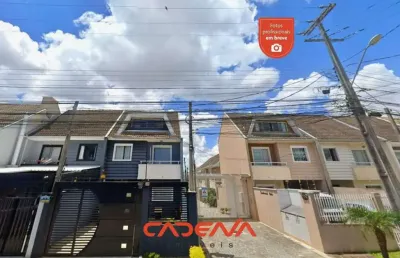 Sobrado com 3 quartos e 3 vagas à venda no novo mundo