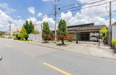 Casa com sobrado nos fundos e 10 vagas à venda no boqueirão