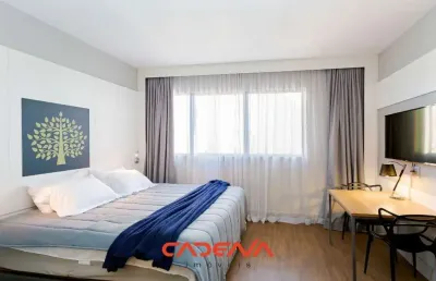 Kitnet / Stúdio para alugar na Avenida Silva Jardim, 2424, Água Verde, Curitiba