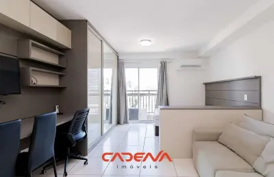Studio com sacada para aluguel no centro de curitiba
