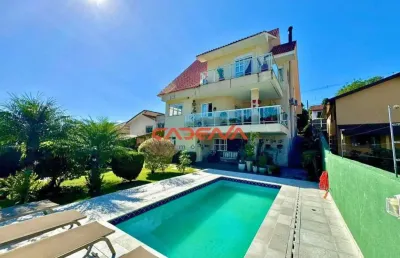 Casa com 4 quartos e 6 vagas à venda no vista alegre