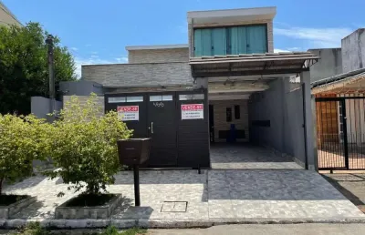 Casa com 2 quartos à venda na rua cidade de santa-fé, --, mato grande, canoas por r$ 466.000