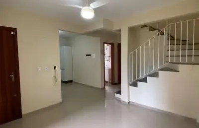 Casa em condomínio fechado com 2 quartos para alugar na rua regente feijó, --, centro, canoas por r$ 2.900
