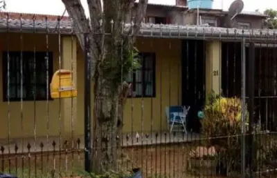 Casa com 2 quartos à venda na rua esperança ii, --, guajuviras, canoas por r$ 220.000