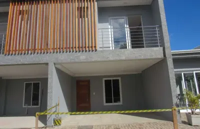 Casa em condomínio fechado com 3 quartos à venda na rua rio negro, --, igara, canoas por r$ 640.000
