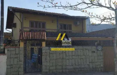 Casa com 3 dormitórios à venda, 252 m² por r$ 1.495.000,00 - boa vista - joinville/sc