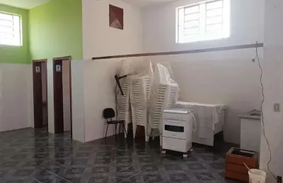 Sala comercial para locação em taubaté, jardim gurilândia, 2 banheiros