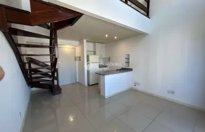 Apartamento com 1 quarto à venda na avenida independência, 972, independência, porto alegre, 45 m2 por r$ 389.000