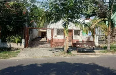 Casa com 5 quartos à venda na rua barão do amazonas, 2182, petrópolis, porto alegre, 200 m2 por r$ 480.000